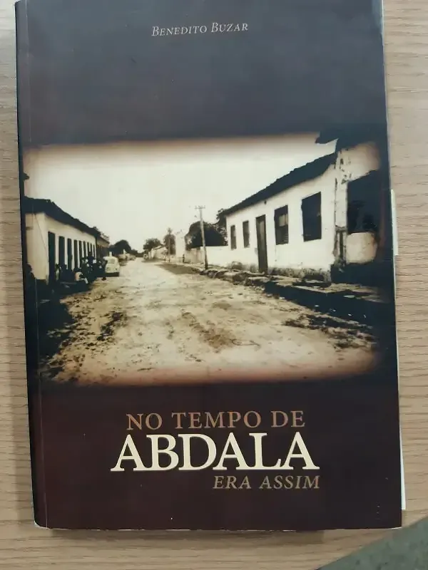 Capa do livro No Tempo de Abdala